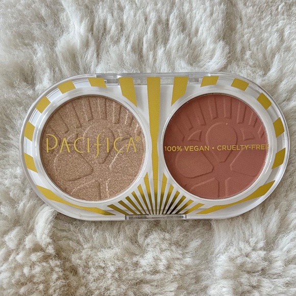 Pacifica Glimmer Shimmer Bronzer and Blush Duo - Picture 2 of 3